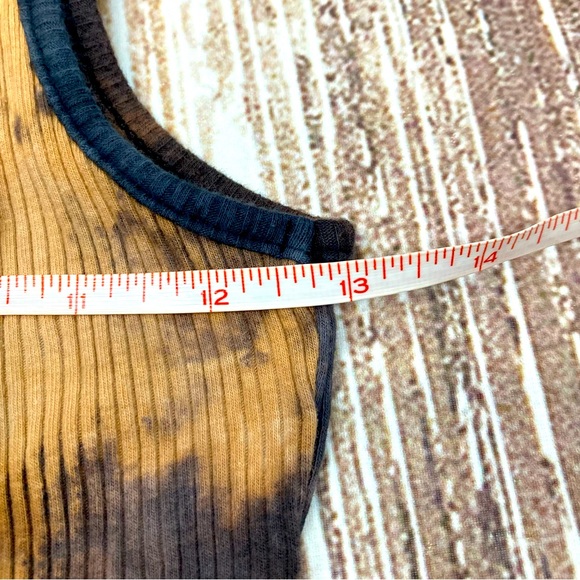 SHEIN Crop Top Ribbed Distressed Black Bleached Sz XS - Picture 8 of 9